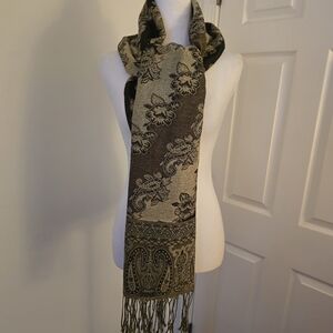 Accessory Street Elegant Floral Paisley  Patterned Scarf, Metallic Gold/Brown